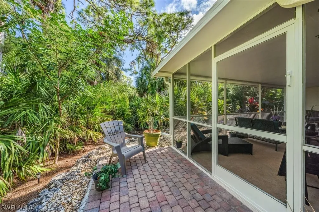 348 Carinosa Court Naples FL 34110
