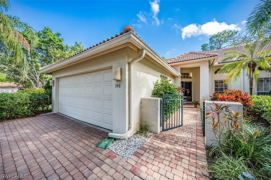 348 Carinosa Court Naples FL 34110