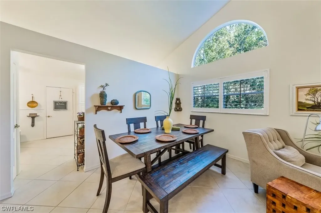 348 Carinosa Court Naples FL 34110