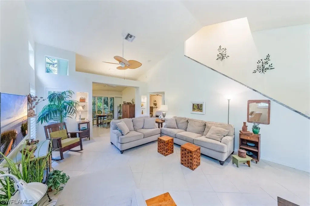 348 Carinosa Court Naples FL 34110