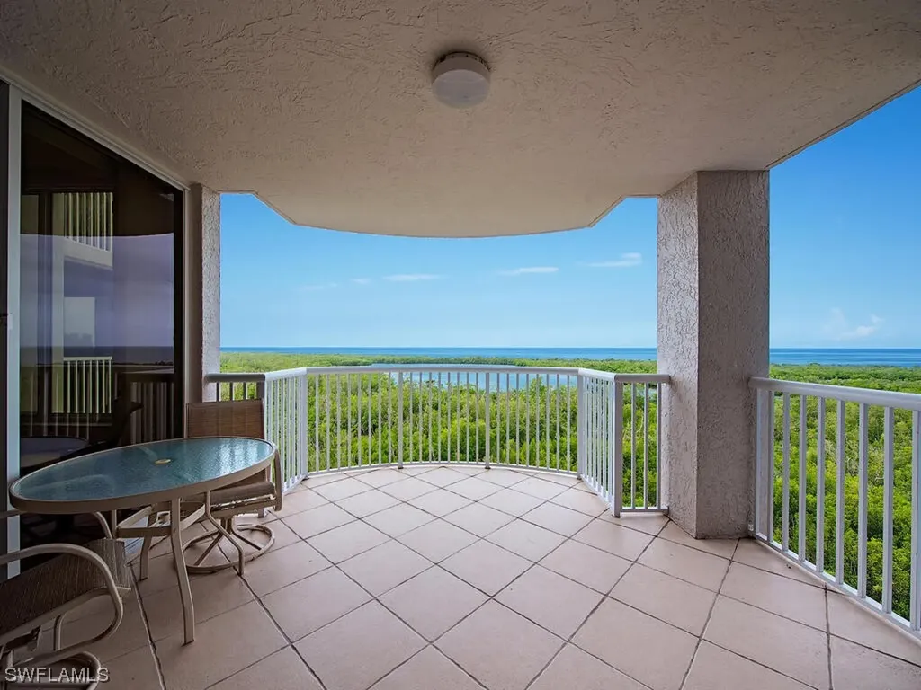 6849 Grenadier Boulevard Naples FL 34108