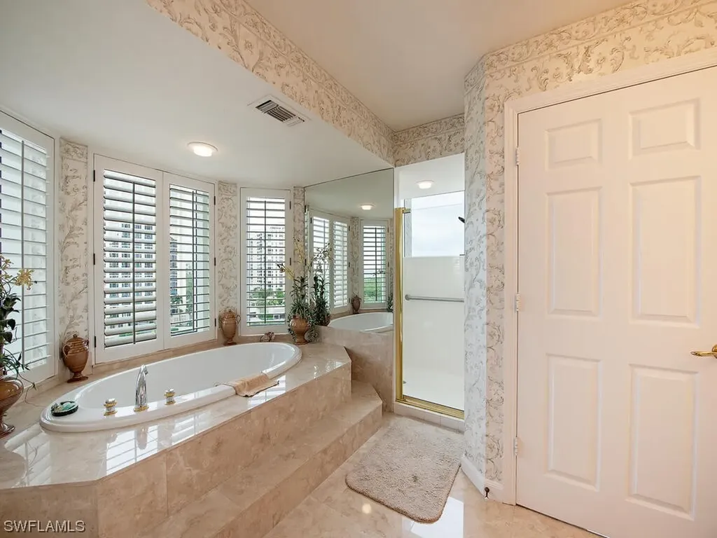 6849 Grenadier Boulevard Naples FL 34108