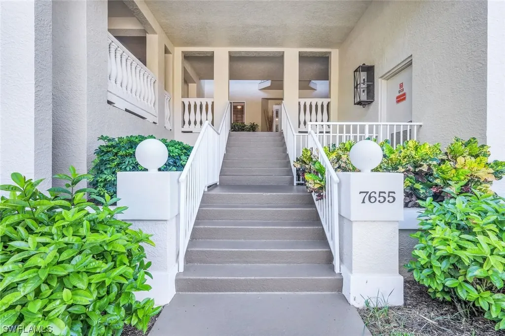 7655 Pebble Creek Circle Naples FL 34108
