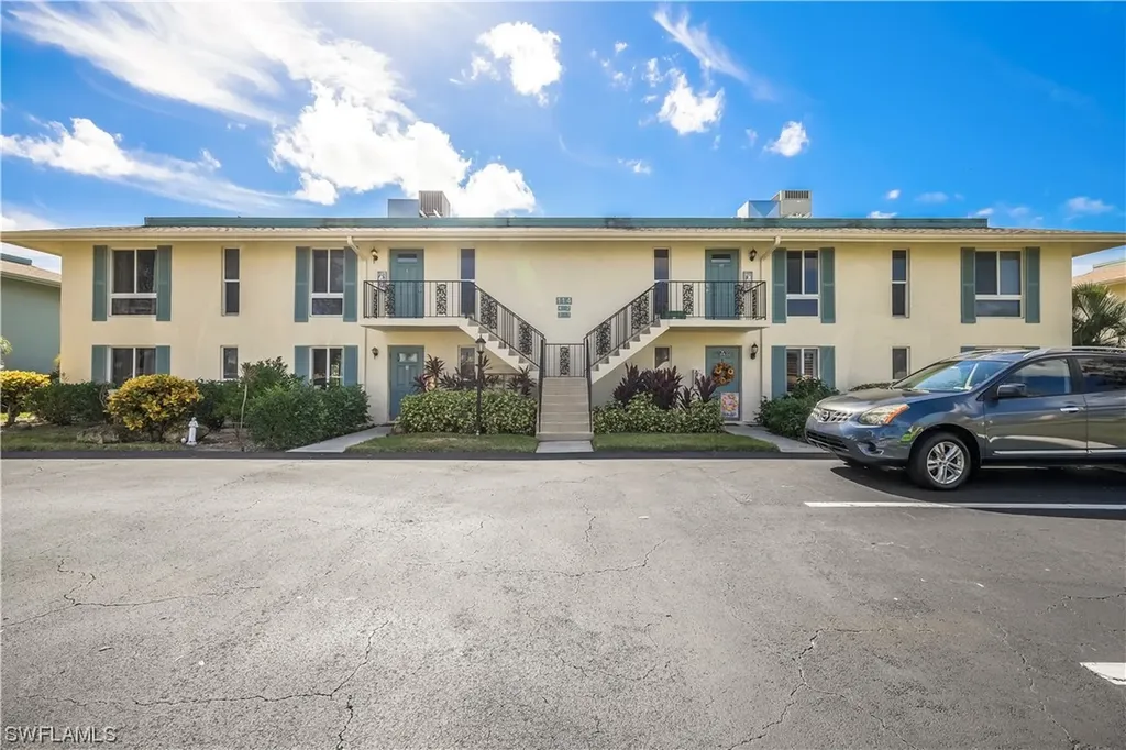 114 Teryl Road Naples FL 34112