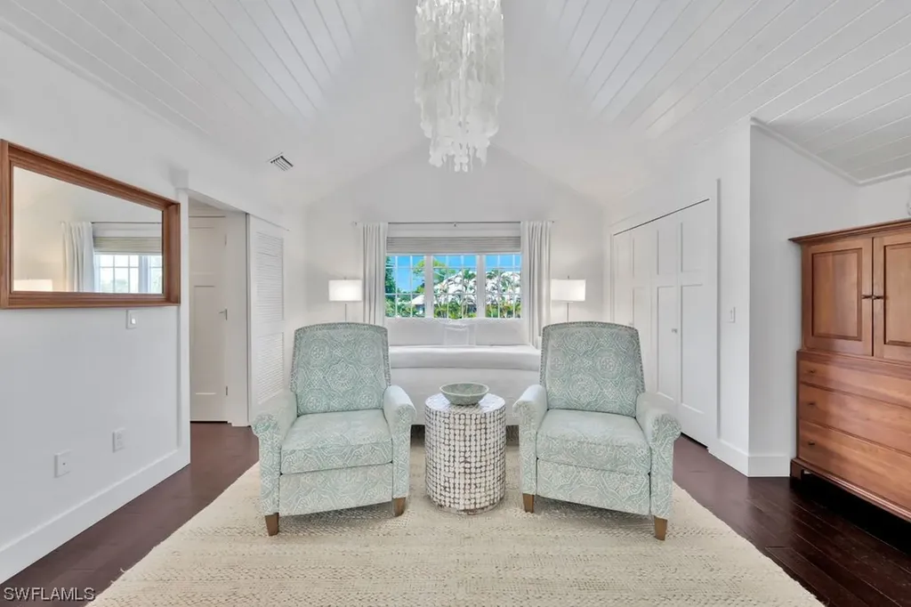 535 93rd Avenue N Naples FL 34108