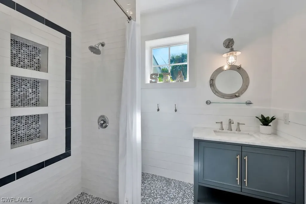 535 93rd Avenue N Naples FL 34108