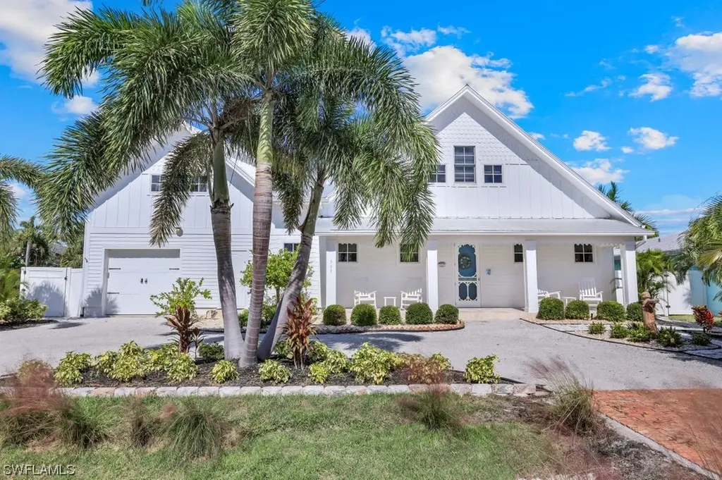 535 93rd Avenue N Naples FL 34108