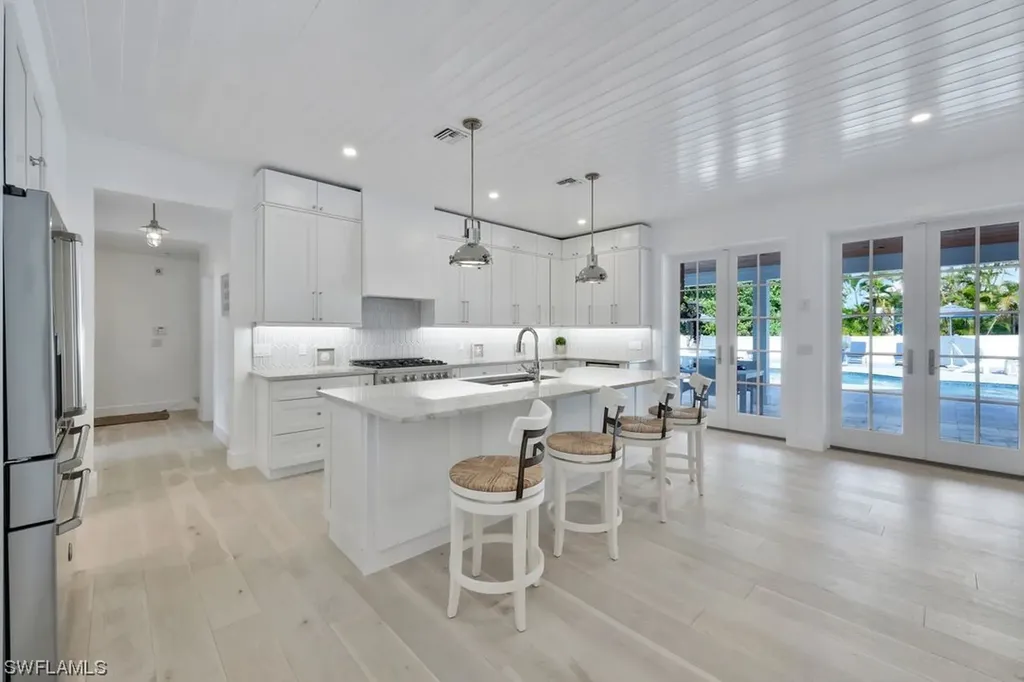 535 93rd Avenue N Naples FL 34108