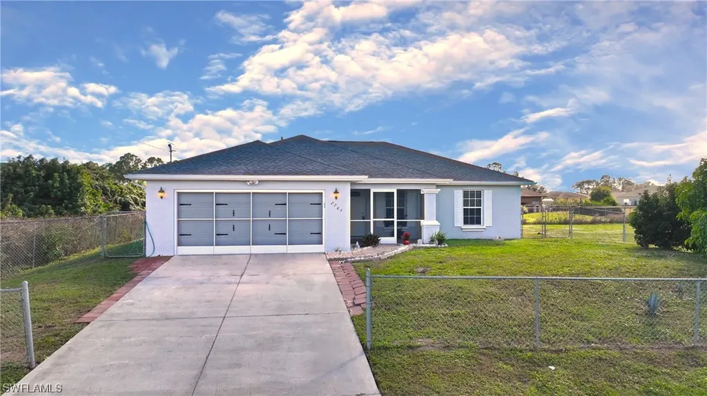 2705 33rd Street SW Lehigh Acres FL 33976