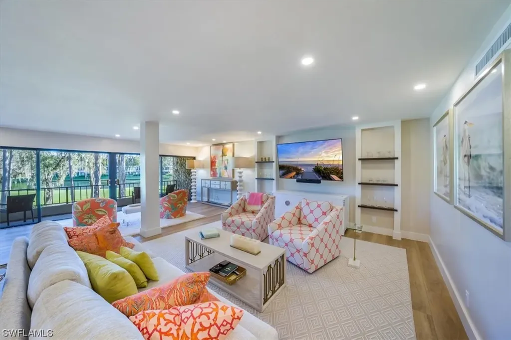 103 Clubhouse Lane Naples FL 34105