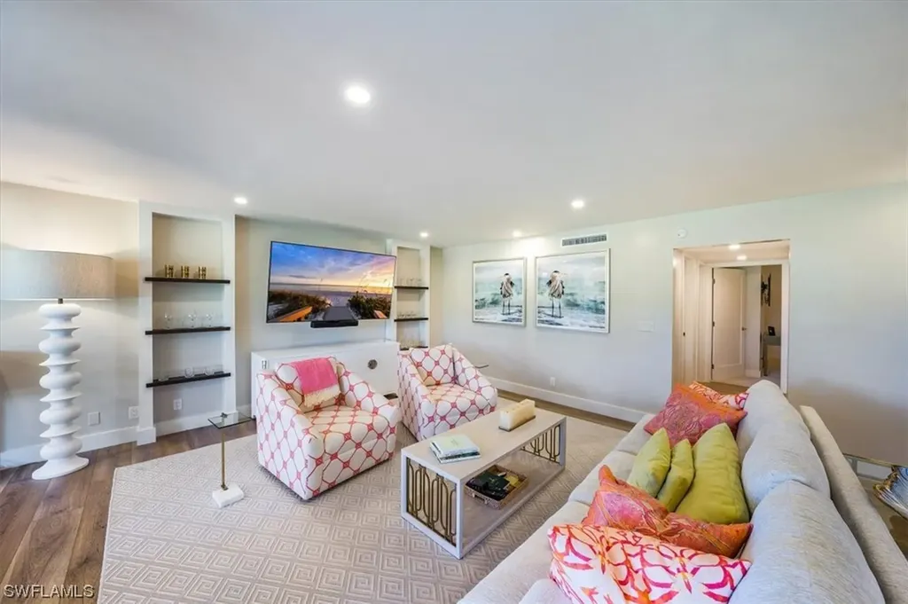 103 Clubhouse Lane Naples FL 34105