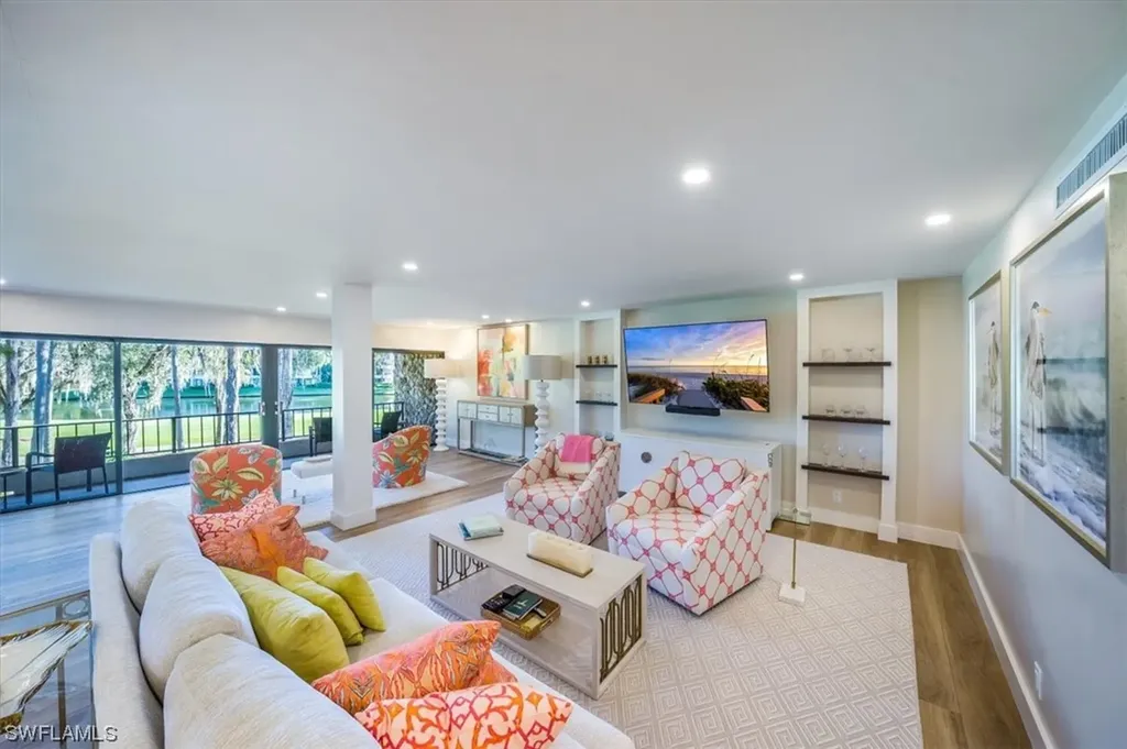 103 Clubhouse Lane Naples FL 34105