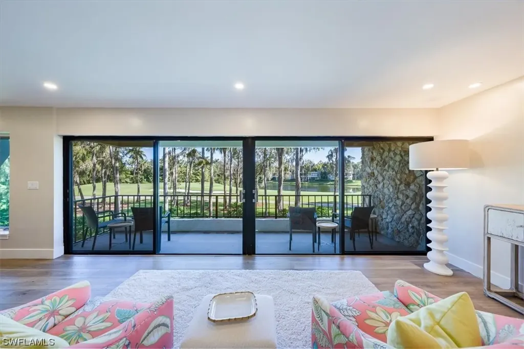 103 Clubhouse Lane Naples FL 34105