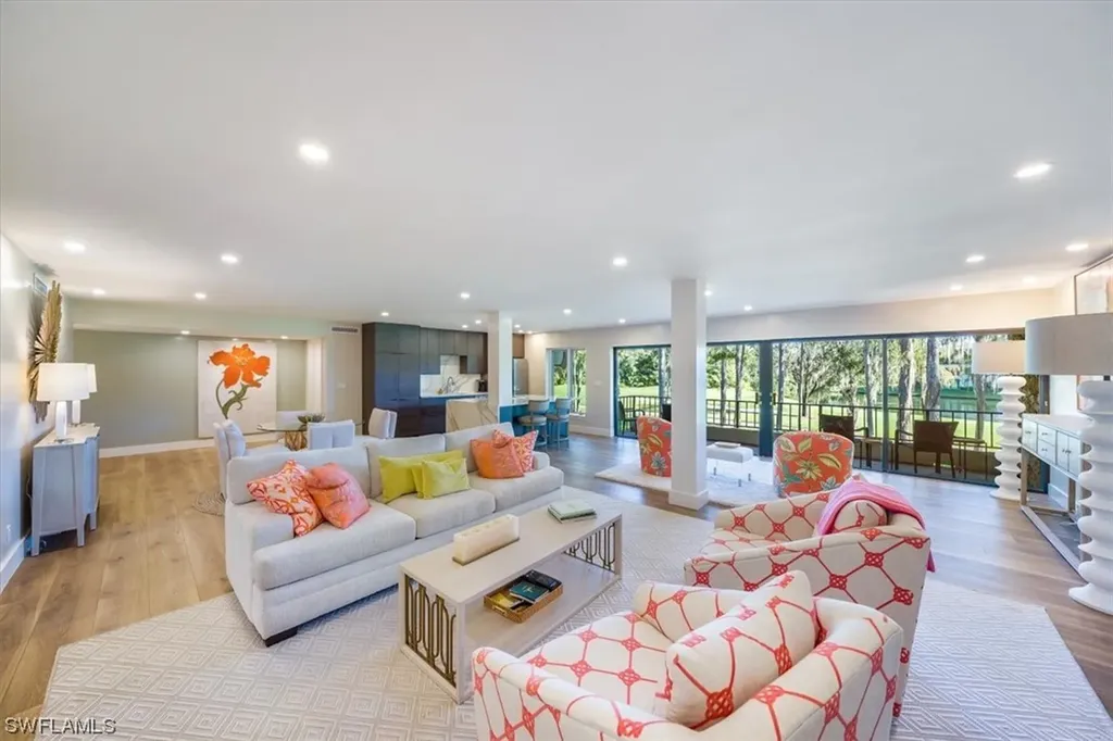 103 Clubhouse Lane Naples FL 34105