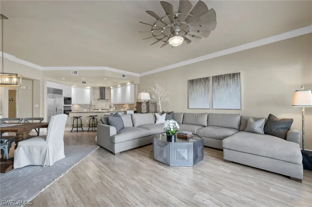 1540 5th Avenue S Naples FL 34102