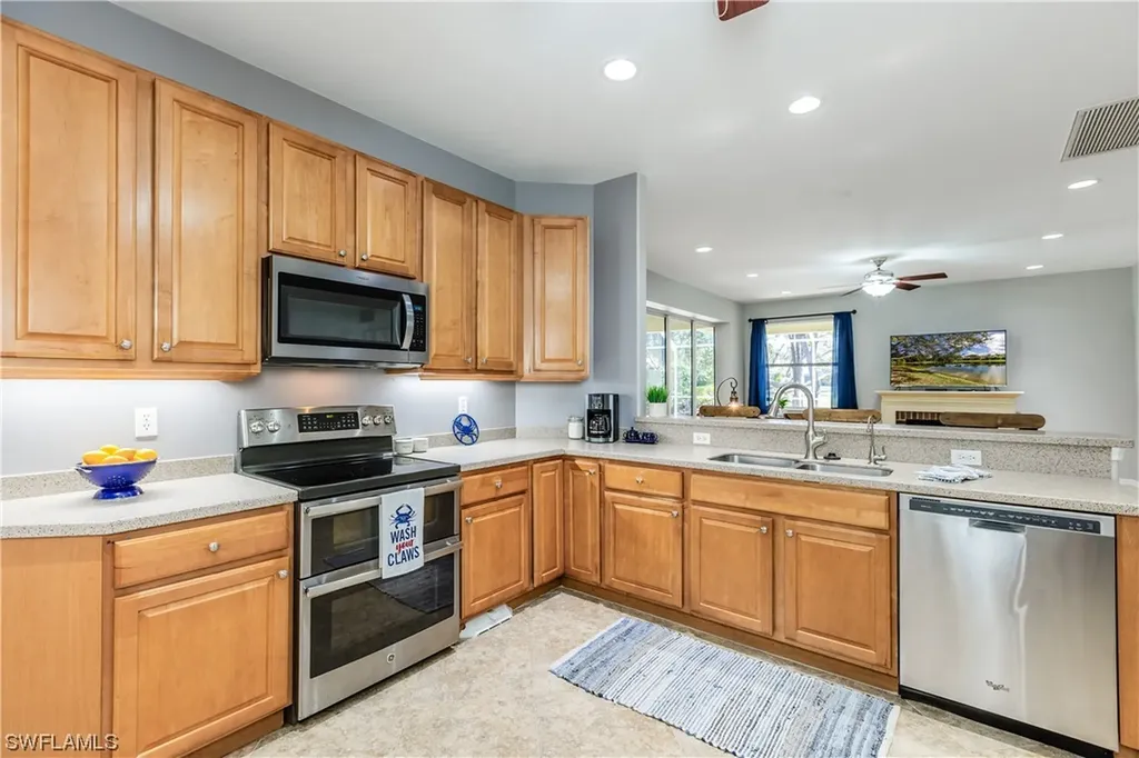 4083 Stow Way Naples FL 34116