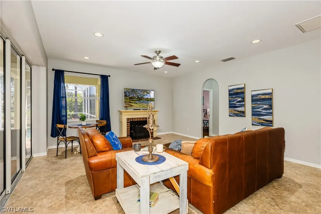 4083 Stow Way Naples FL 34116
