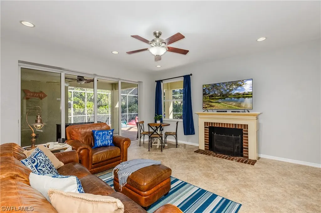 4083 Stow Way Naples FL 34116
