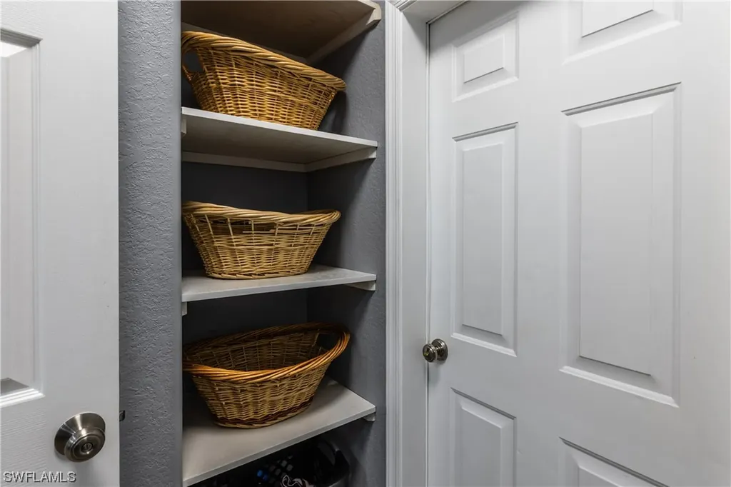4083 Stow Way Naples FL 34116