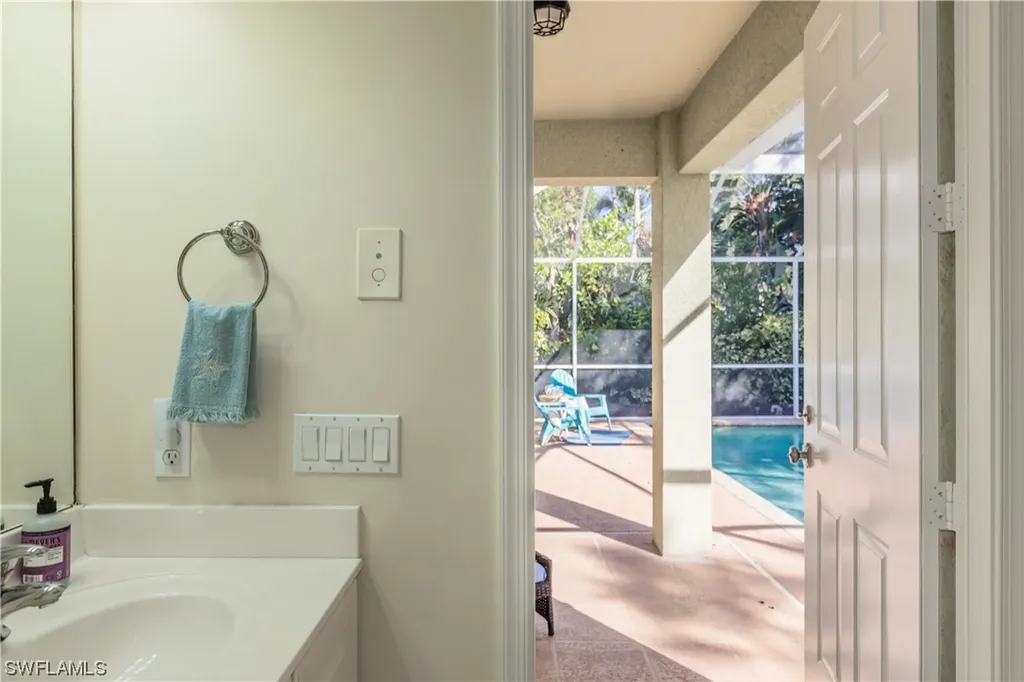 4083 Stow Way Naples FL 34116