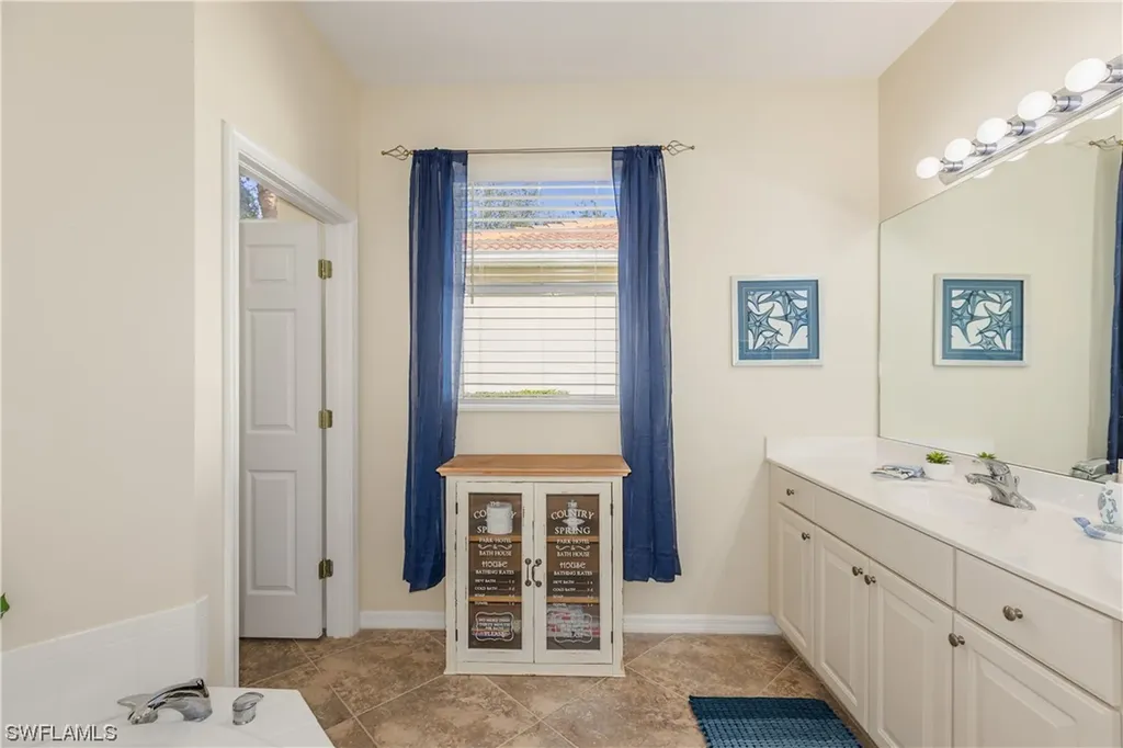 4083 Stow Way Naples FL 34116