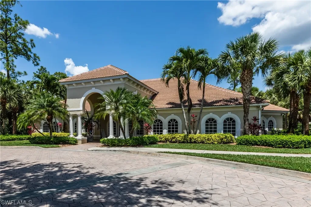 4083 Stow Way Naples FL 34116