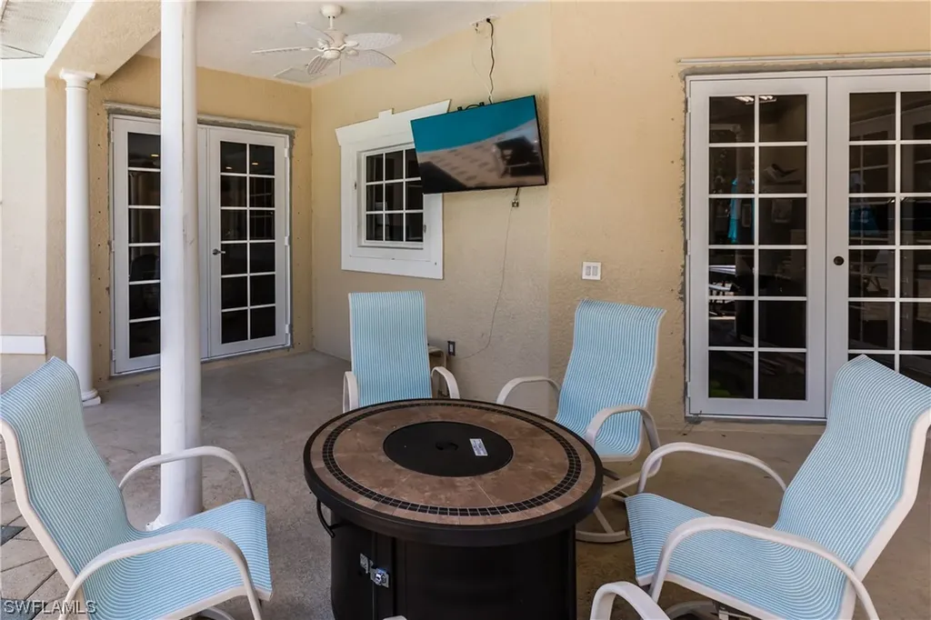 4083 Stow Way Naples FL 34116