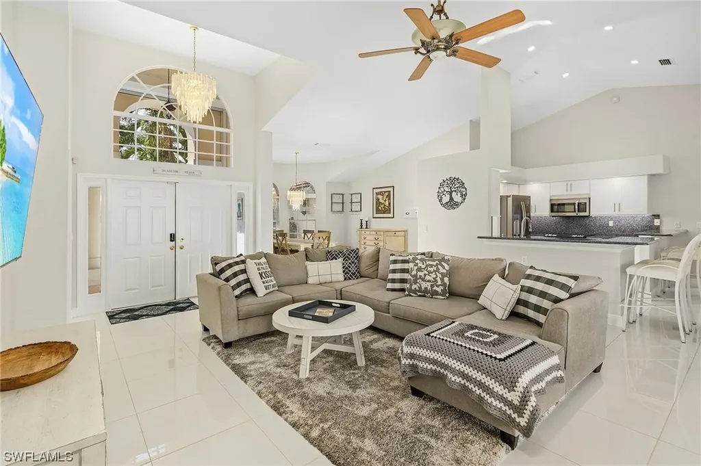 2119 SW 52nd Street Cape Coral FL 33914