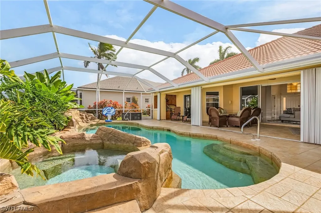 2119 SW 52nd Street Cape Coral FL 33914