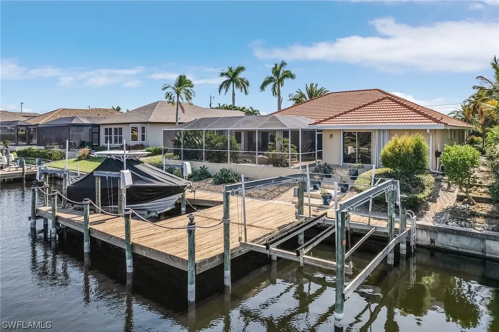 2119 SW 52nd Street Cape Coral FL 33914