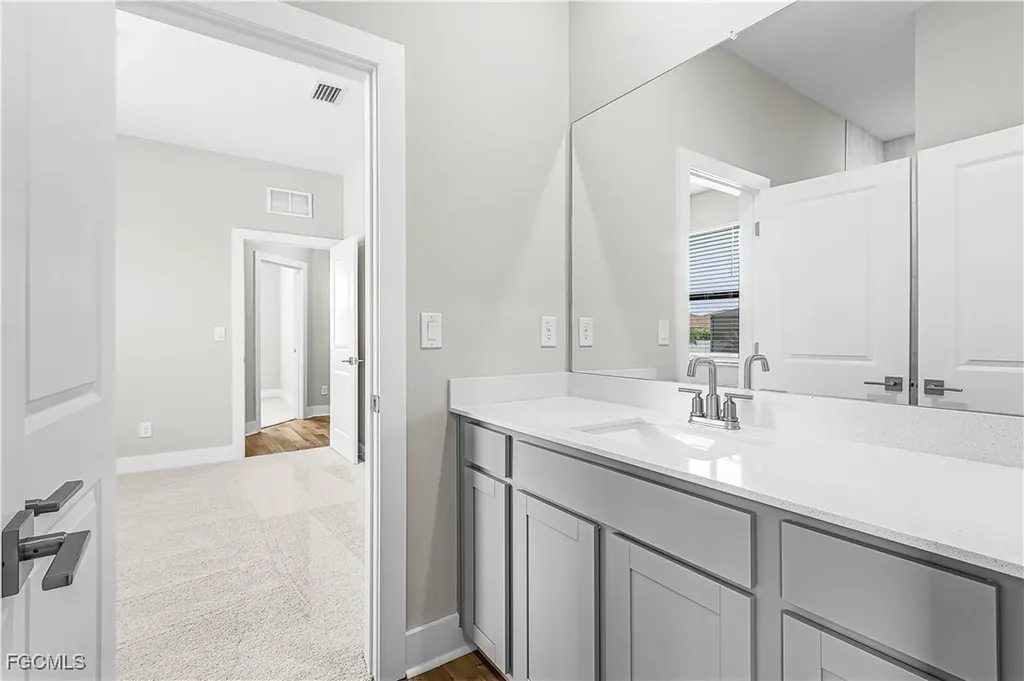 4345 Agualinda Boulevard Cape Coral FL 33914