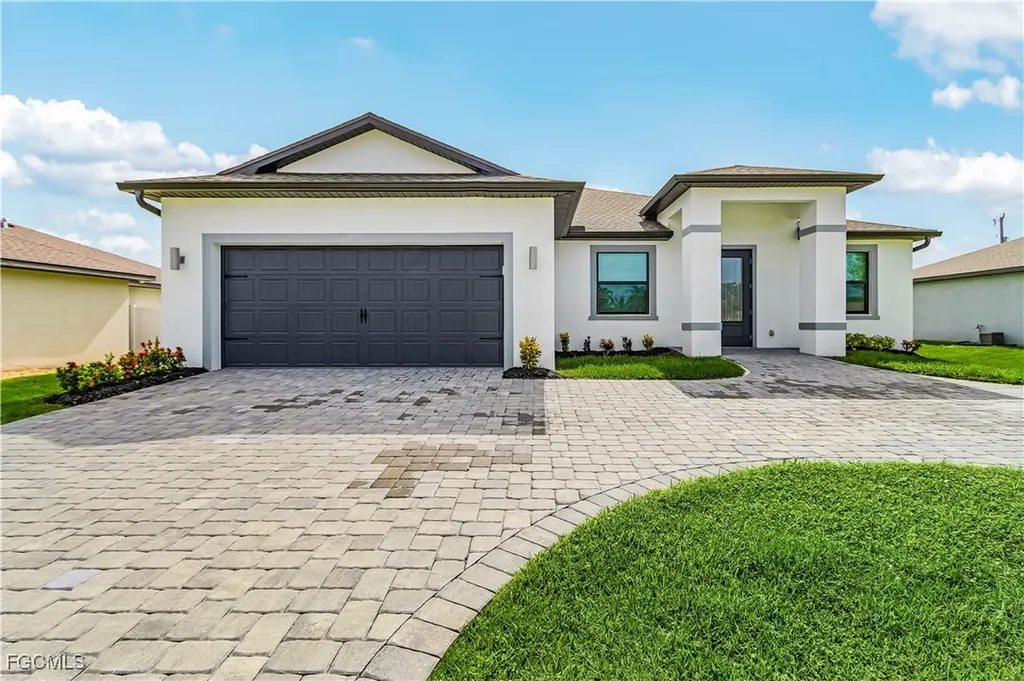 4345 Agualinda Boulevard Cape Coral FL 33914