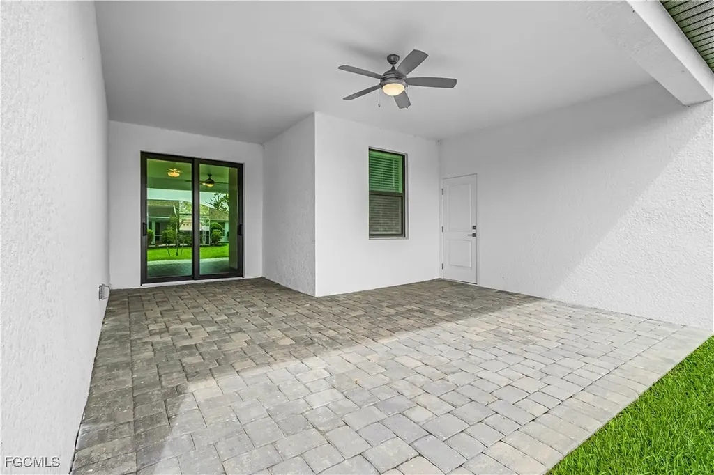 4345 Agualinda Boulevard Cape Coral FL 33914