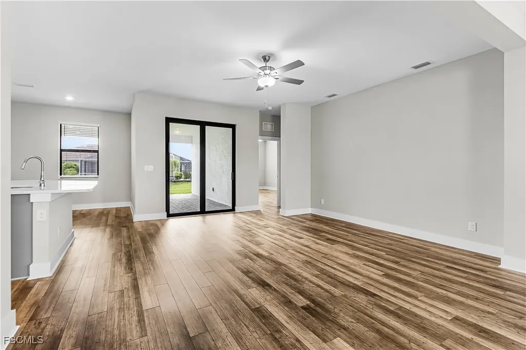 4345 Agualinda Boulevard Cape Coral FL 33914