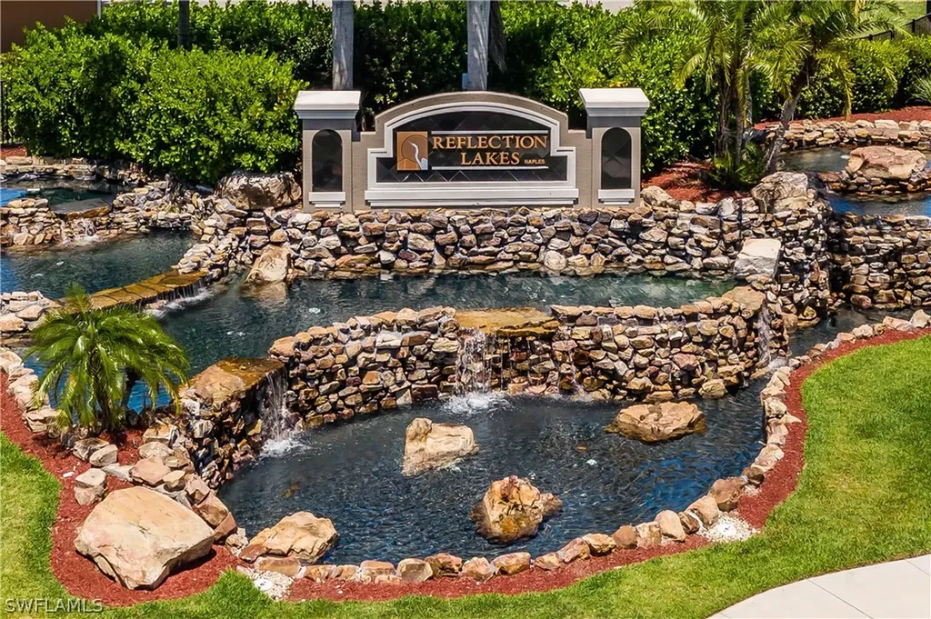 Naples FL, 14190 Fall Creek Court