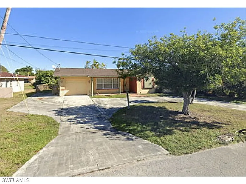 405 NE 11th Place Cape Coral FL 33909