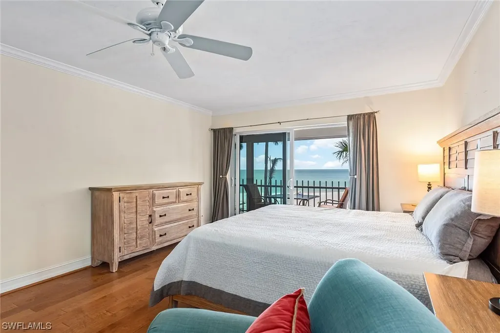3399 Gulf Shore Boulevard N Naples FL 34103