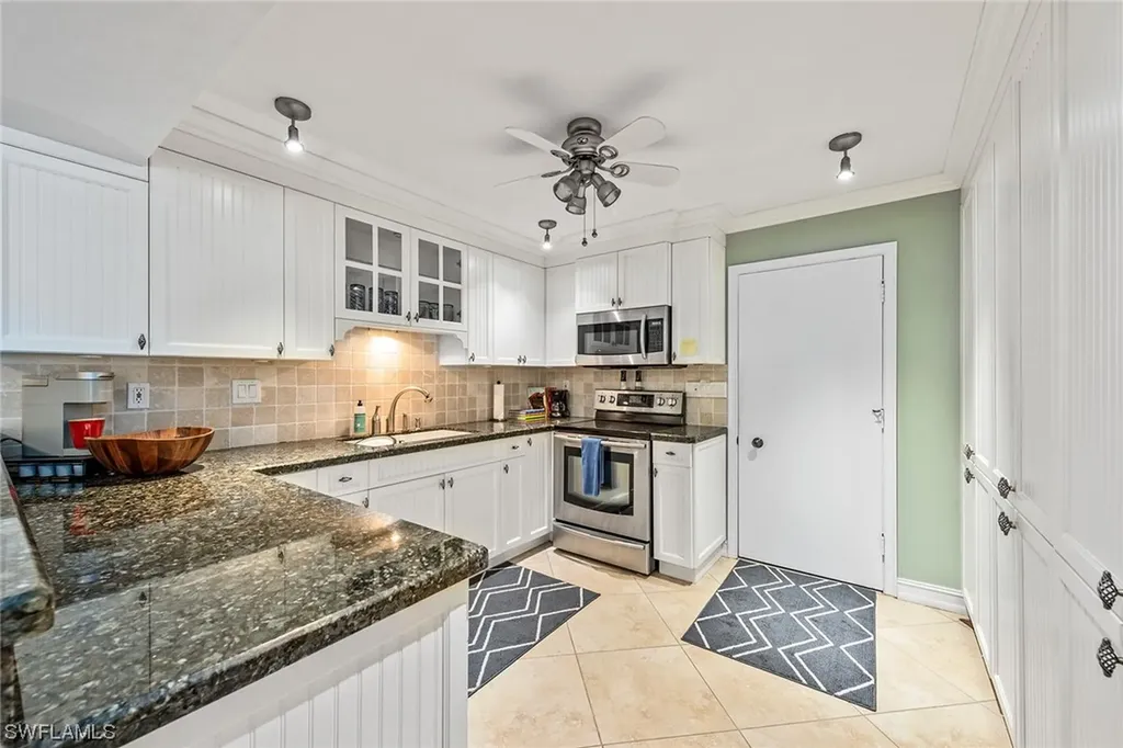 3399 Gulf Shore Boulevard N Naples FL 34103