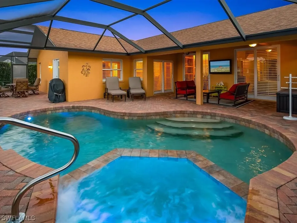Naples FL, 5265 Tudor Court