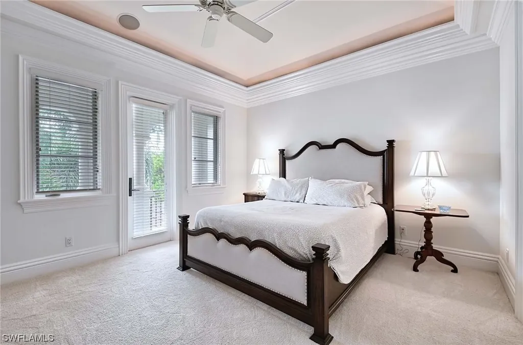 2390 Kingfish Road Naples FL 34102