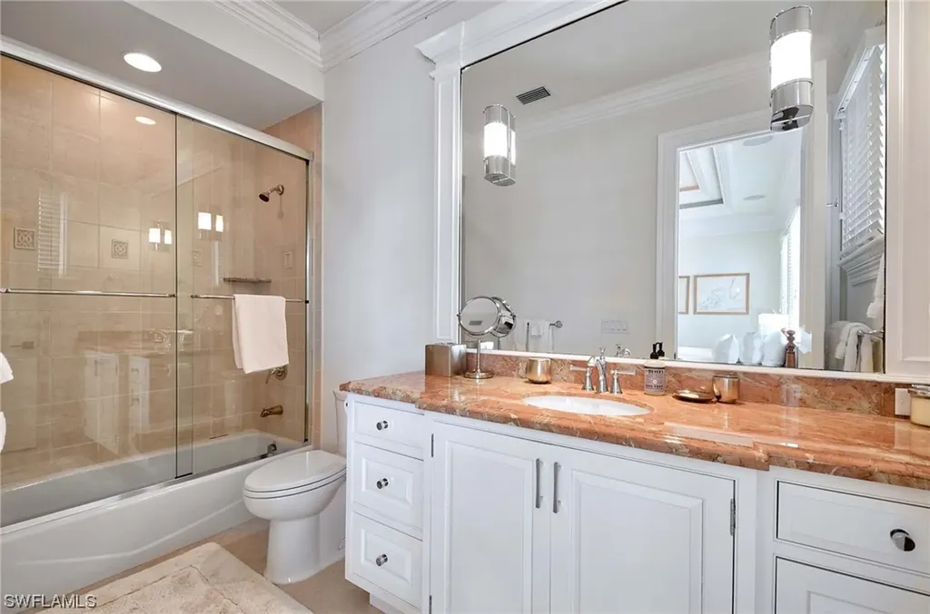 2390 Kingfish Road Naples FL 34102