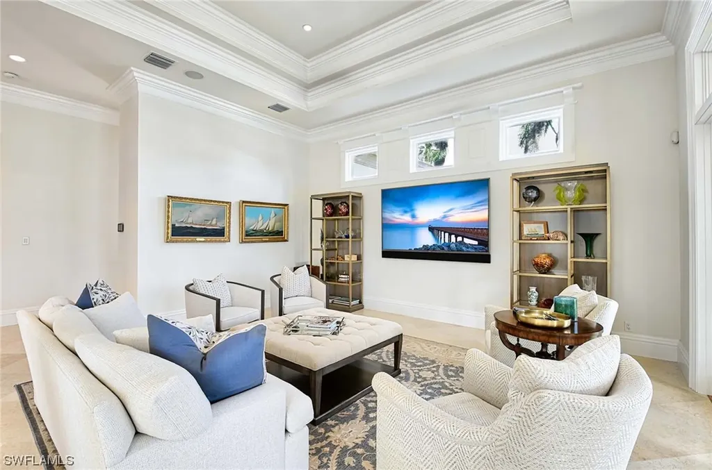 2390 Kingfish Road Naples FL 34102