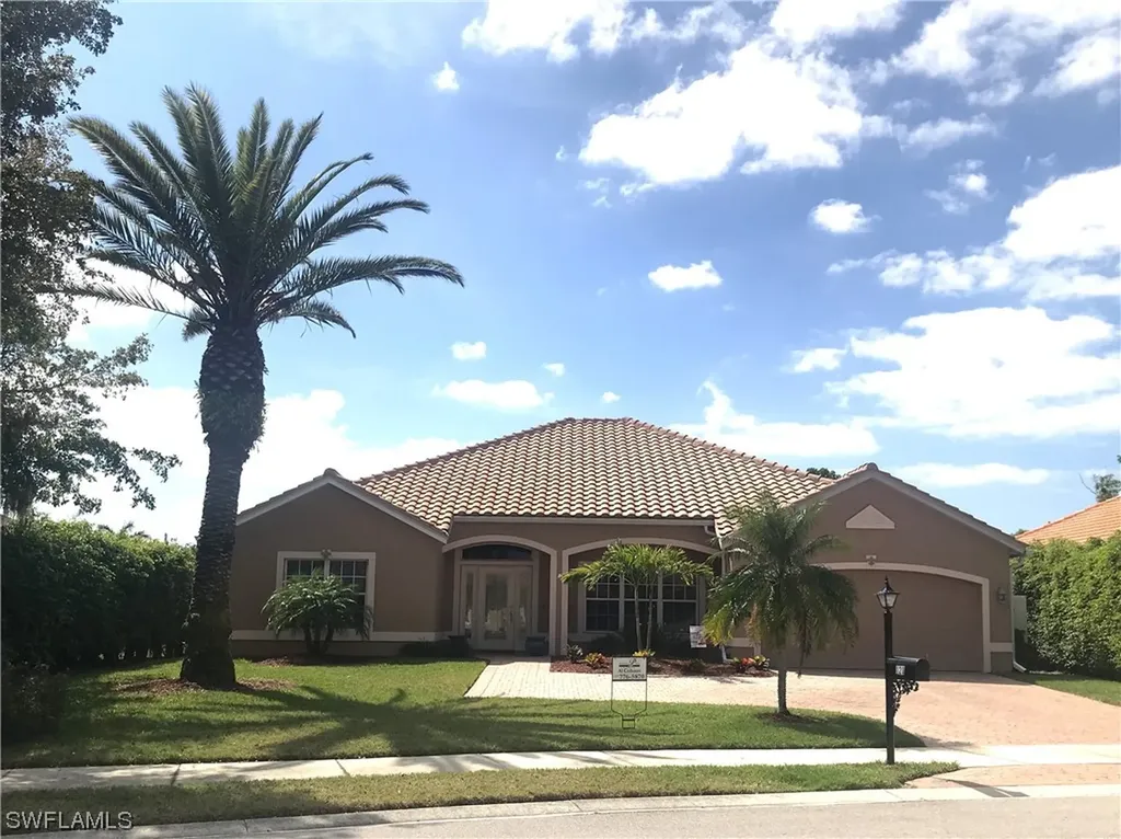 120 Forest Hills Boulevard Naples FL 34113