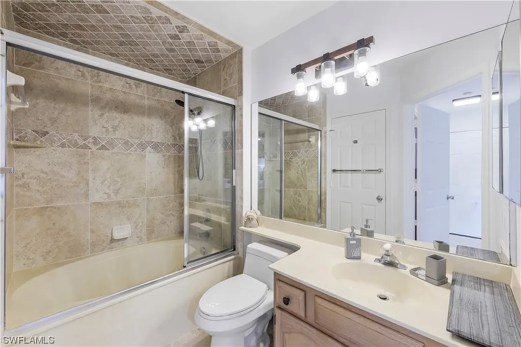8200 Twelve Oaks Circle Naples FL 34113