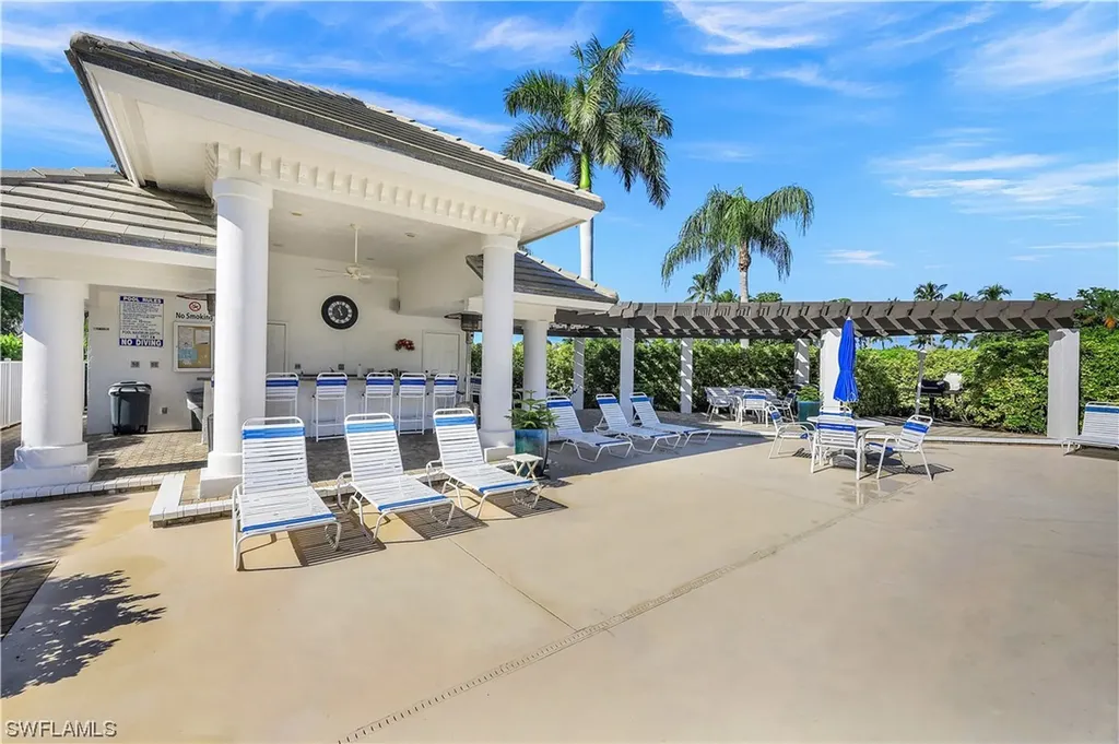 8200 Twelve Oaks Circle Naples FL 34113