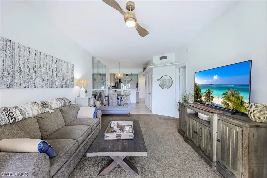 8200 Twelve Oaks Circle Naples FL 34113