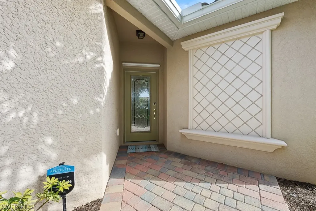 14504 Grapevine Drive Naples FL 34114