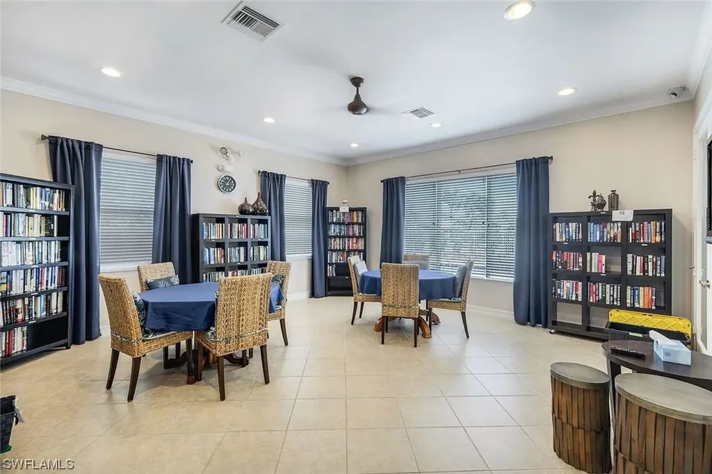 8120 Sanctuary Drive Naples FL 34104