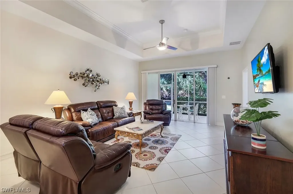 8120 Sanctuary Drive Naples FL 34104