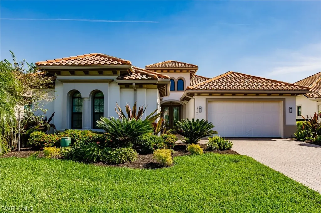 12404 Wisteria Drive Naples FL 34120